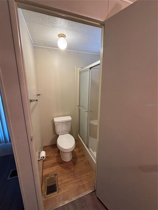 待售: $130,000 (2 贝兹, 2 浴室, 1058 平方英尺)