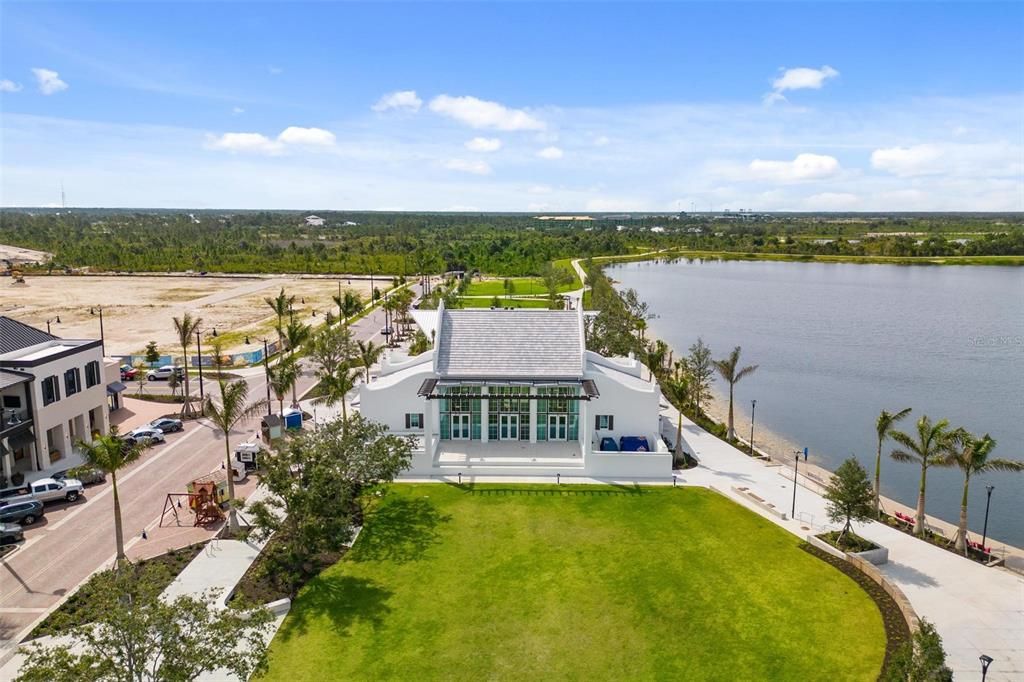 En Venta: $879,000 (3 camas, 2 baños, 2427 Pies cuadrados)