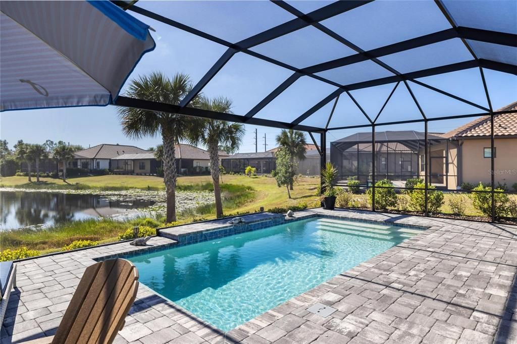 En Venta: $879,000 (3 camas, 2 baños, 2427 Pies cuadrados)