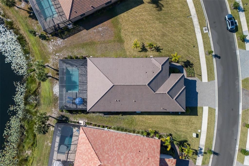 En Venta: $879,000 (3 camas, 2 baños, 2427 Pies cuadrados)