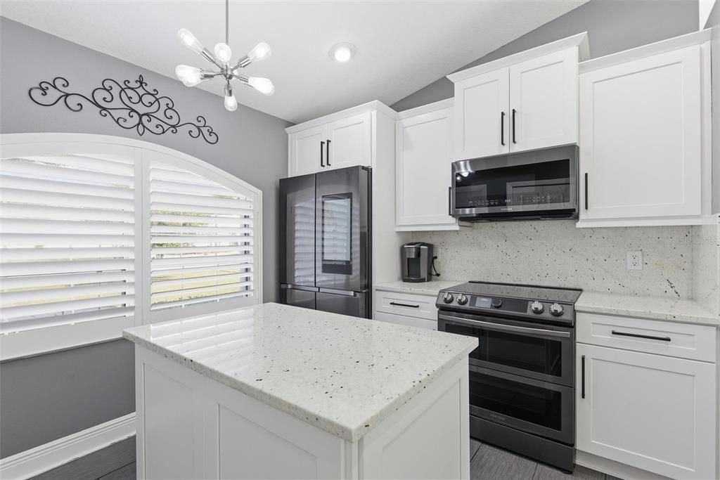 待售: $372,000 (3 贝兹, 2 浴室, 1292 平方英尺)