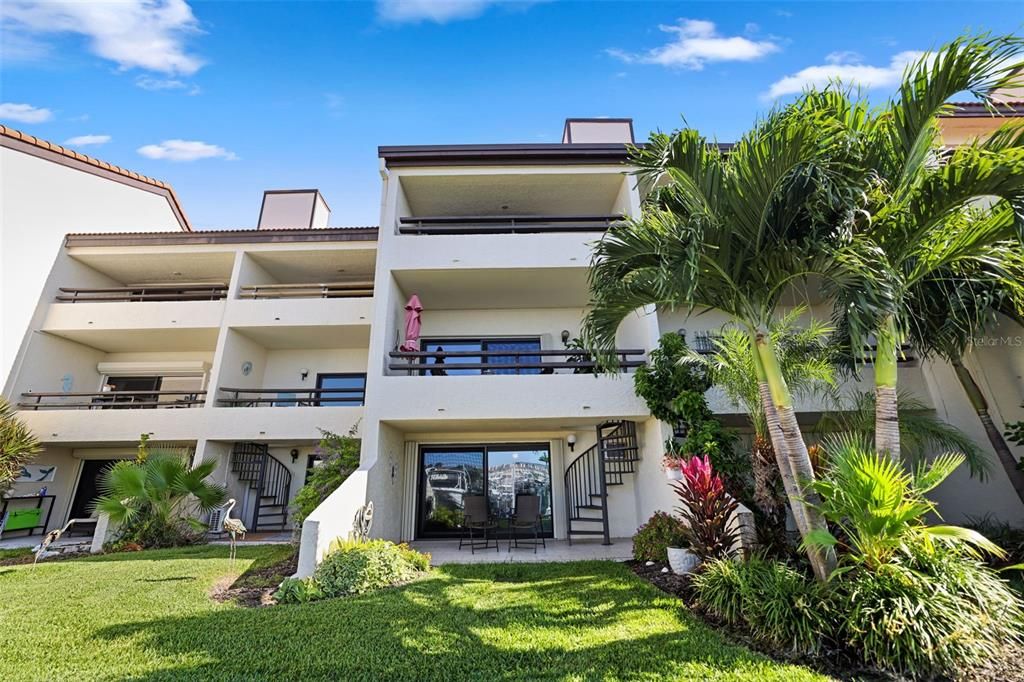 For Sale: $675,000 (3 beds, 2 baths, 1500 Square Feet)