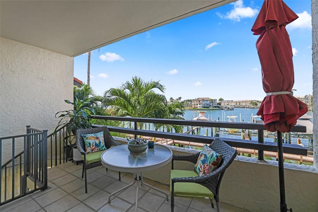 For Sale: $675,000 (3 beds, 2 baths, 1500 Square Feet)