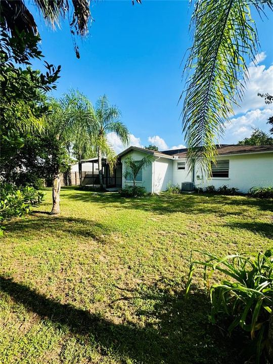 出租: $2,200 (2 贝兹, 2 浴室, 1218 平方英尺)