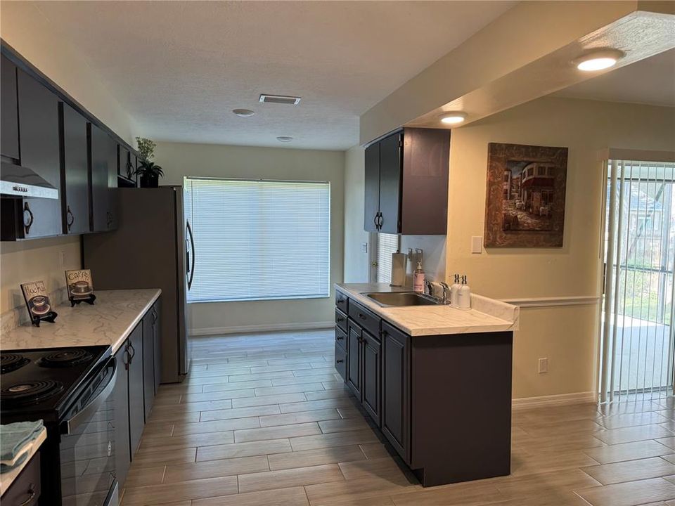 出租: $2,200 (2 贝兹, 2 浴室, 1218 平方英尺)