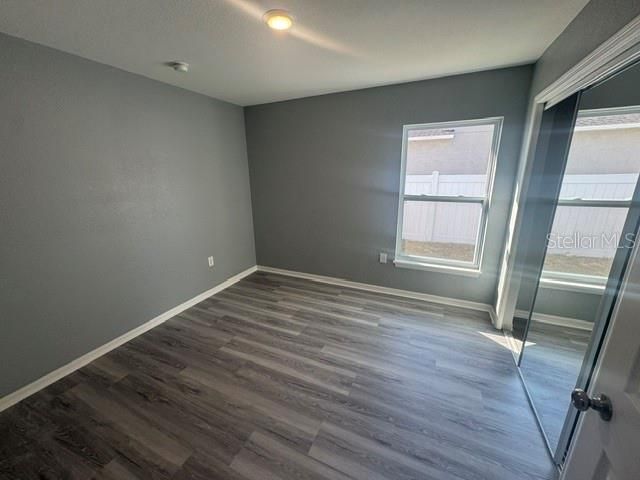 待售: $280,000 (5 贝兹, 2 浴室, 1602 平方英尺)