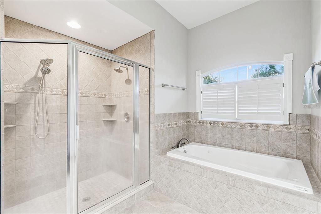 For Sale: $559,900 (3 beds, 2 baths, 2212 Square Feet)