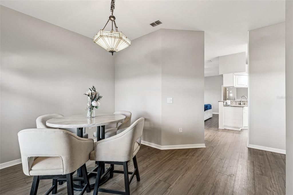 For Sale: $559,900 (3 beds, 2 baths, 2212 Square Feet)