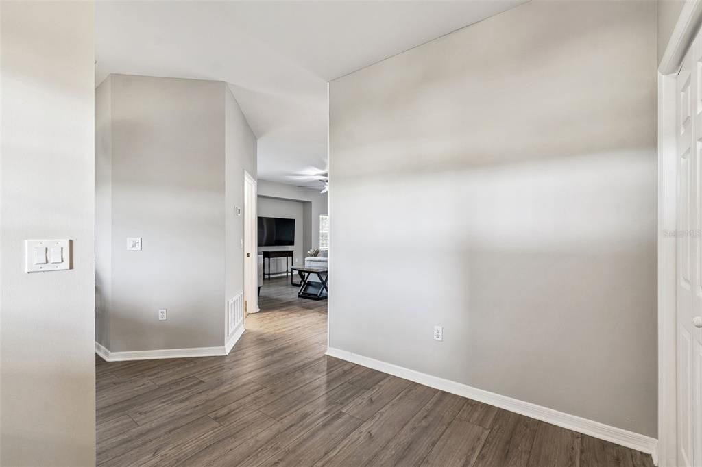 For Sale: $559,900 (3 beds, 2 baths, 2212 Square Feet)