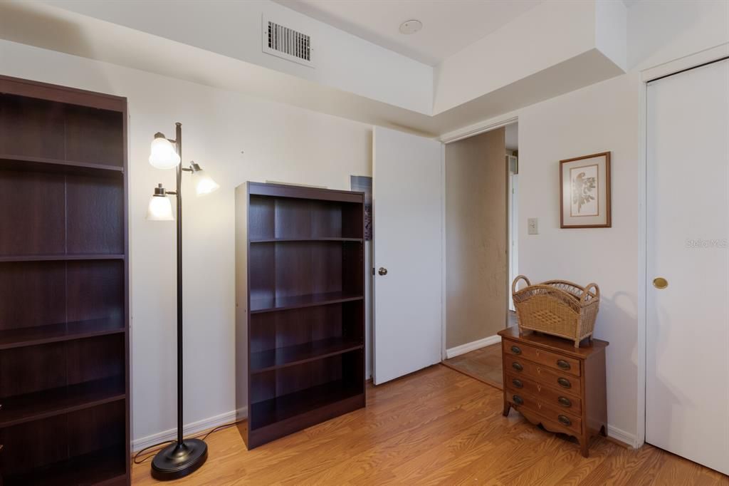 En Venta: $925,000 (5 camas, 3 baños, 2940 Pies cuadrados)