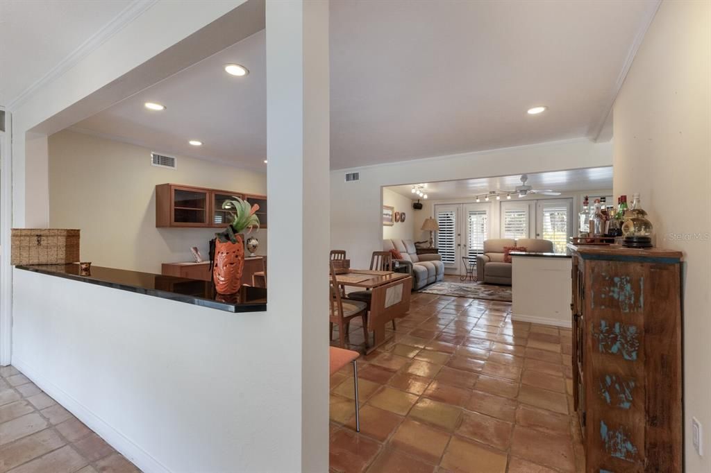 En Venta: $925,000 (5 camas, 3 baños, 2940 Pies cuadrados)