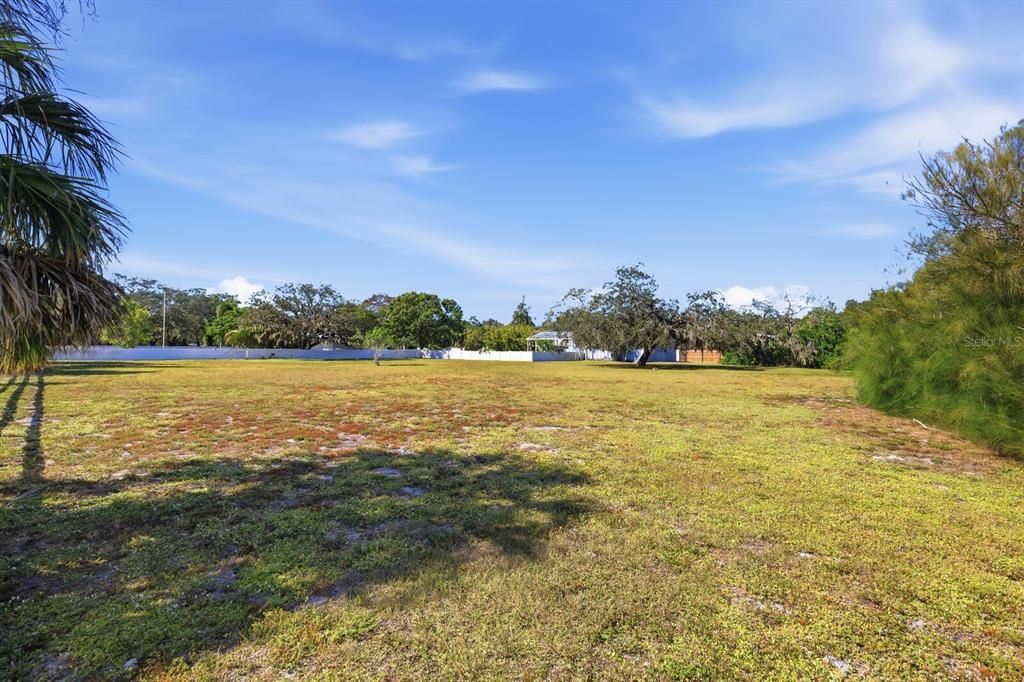 En Venta: $925,000 (5 camas, 3 baños, 2940 Pies cuadrados)