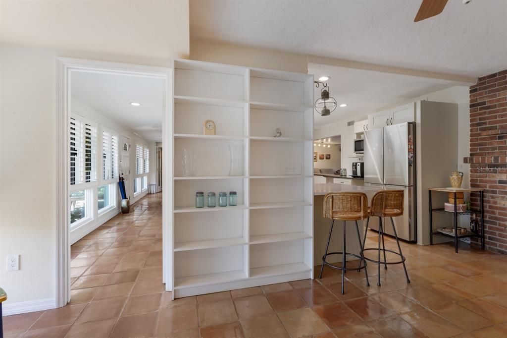 En Venta: $925,000 (5 camas, 3 baños, 2940 Pies cuadrados)