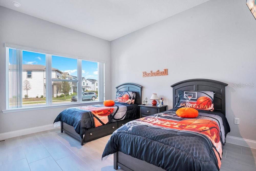 For Sale: $660,000 (4 beds, 3 baths, 2438 Square Feet)