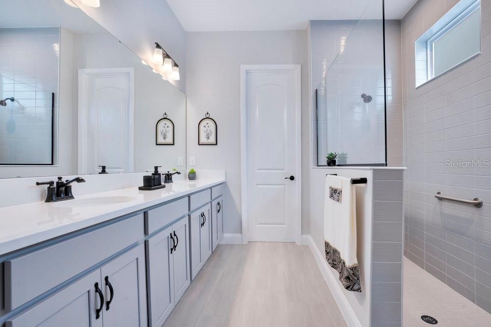 For Sale: $660,000 (4 beds, 3 baths, 2438 Square Feet)