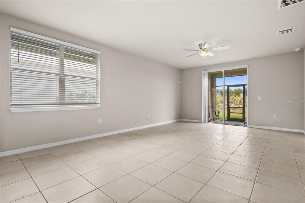 For Sale: $355,000 (4 beds, 2 baths, 1708 Square Feet)