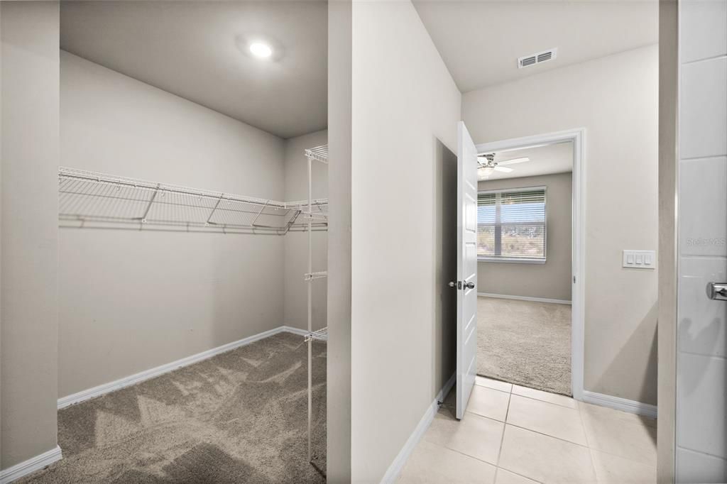 For Sale: $355,000 (4 beds, 2 baths, 1708 Square Feet)