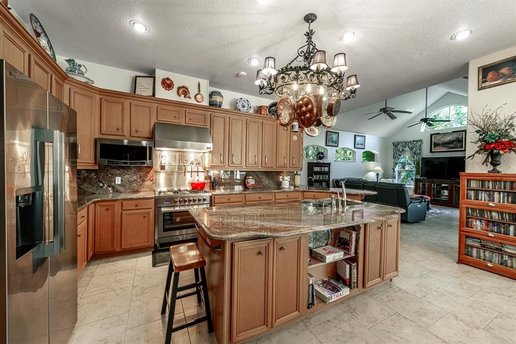 На продажу: $849,000 (4 спален, 3 ванн, 2922 Квадратных фут)