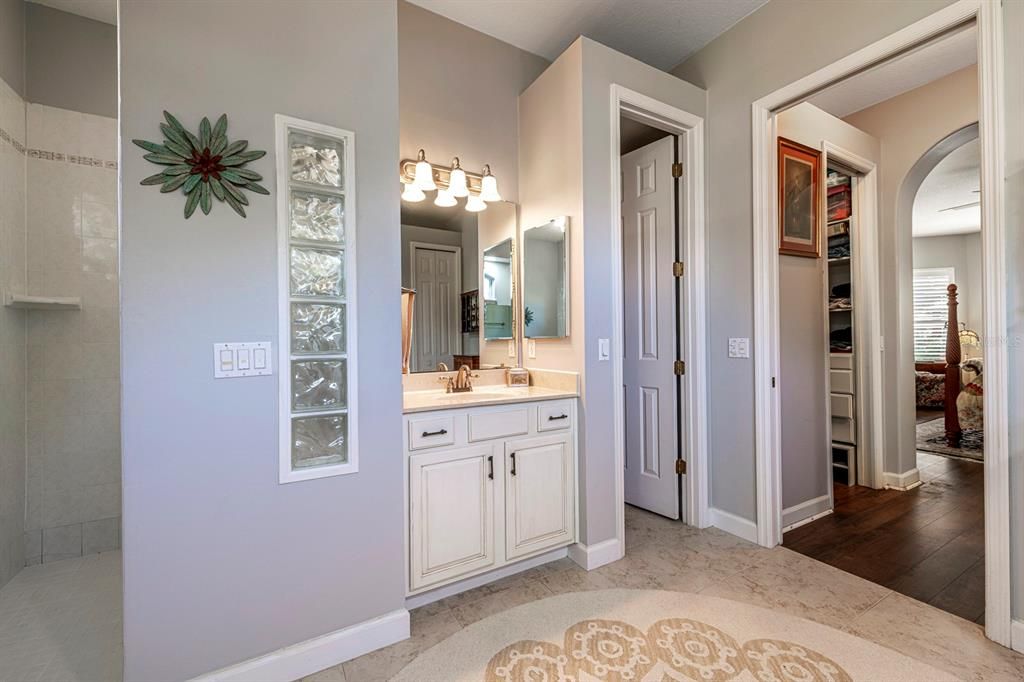 На продажу: $849,000 (4 спален, 3 ванн, 2922 Квадратных фут)