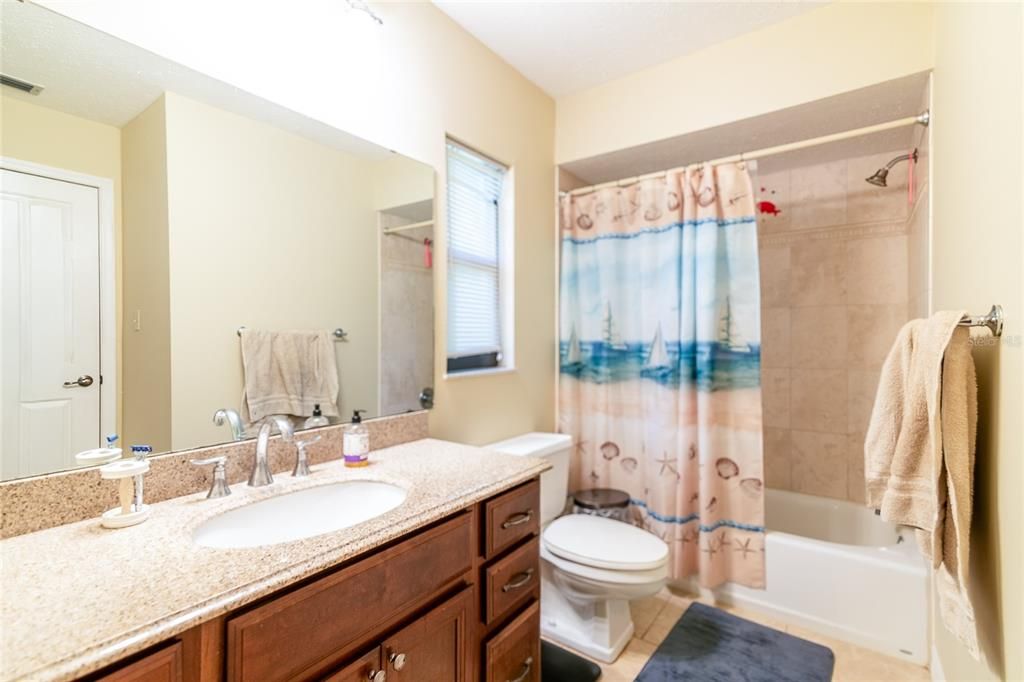 В аренду: $3,500 (5 спален, 2 ванн, 2544 Квадратных фут)