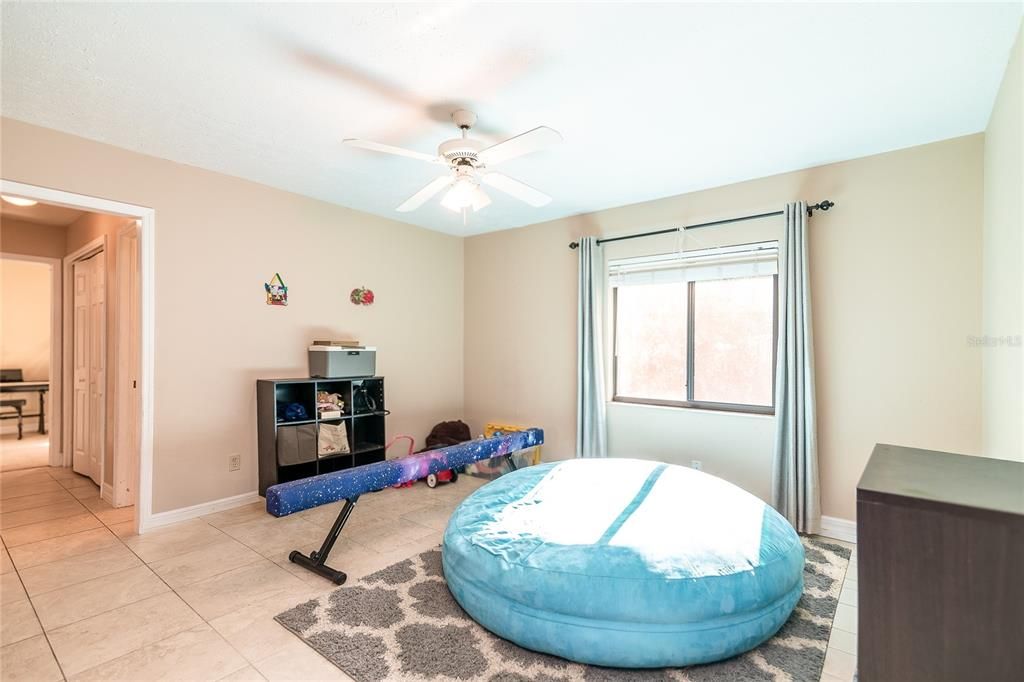 В аренду: $3,500 (5 спален, 2 ванн, 2544 Квадратных фут)