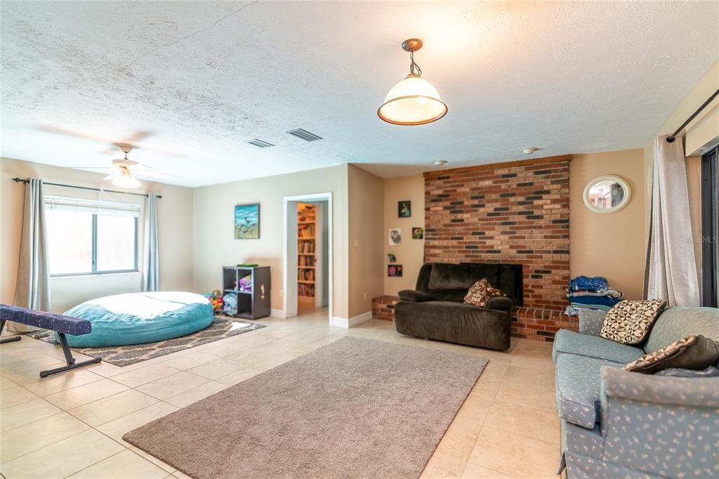 В аренду: $3,500 (5 спален, 2 ванн, 2544 Квадратных фут)