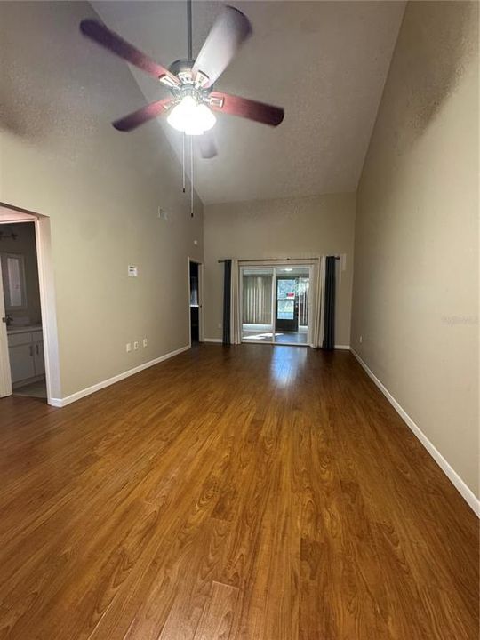 En Renta: $1,395 (2 camas, 1 baños, 845 Pies cuadrados)