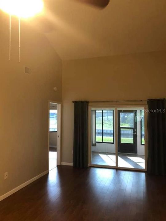 En Renta: $1,395 (2 camas, 1 baños, 845 Pies cuadrados)