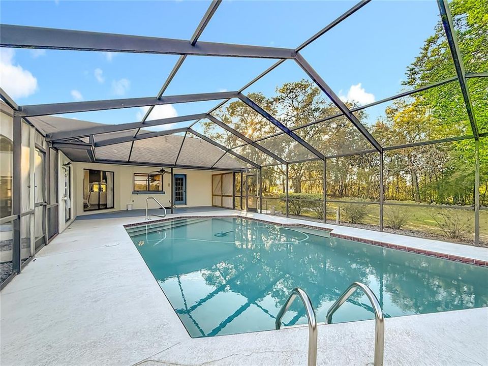 待售: $369,000 (3 贝兹, 2 浴室, 1916 平方英尺)