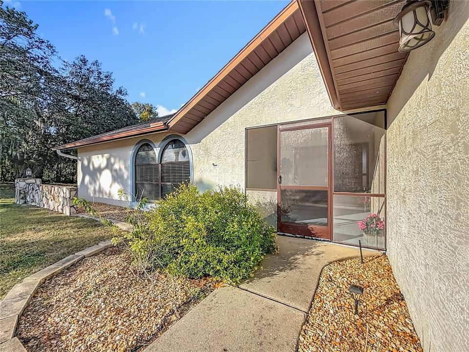 待售: $369,000 (3 贝兹, 2 浴室, 1916 平方英尺)