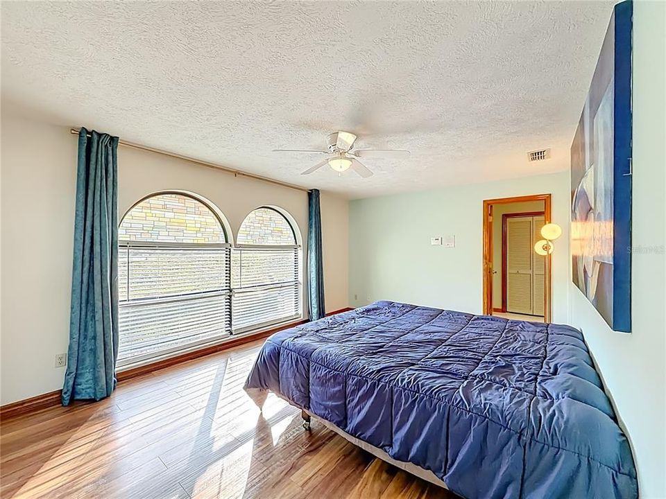 待售: $369,000 (3 贝兹, 2 浴室, 1916 平方英尺)