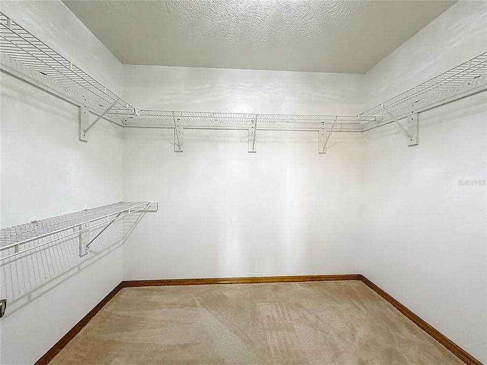 待售: $369,000 (3 贝兹, 2 浴室, 1916 平方英尺)