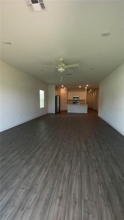 For Sale: $350,000 (3 beds, 2 baths, 1776 Square Feet)