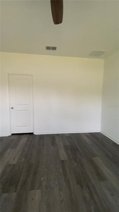 For Sale: $350,000 (3 beds, 2 baths, 1776 Square Feet)