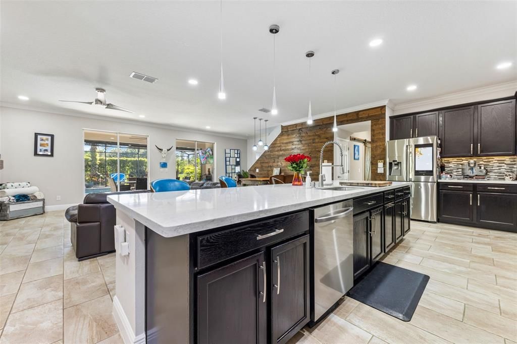 Active With Contract: $749,000 (5 beds, 4 baths, 3157 Square Feet)