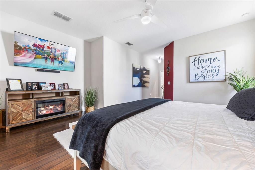 Active With Contract: $749,000 (5 beds, 4 baths, 3157 Square Feet)