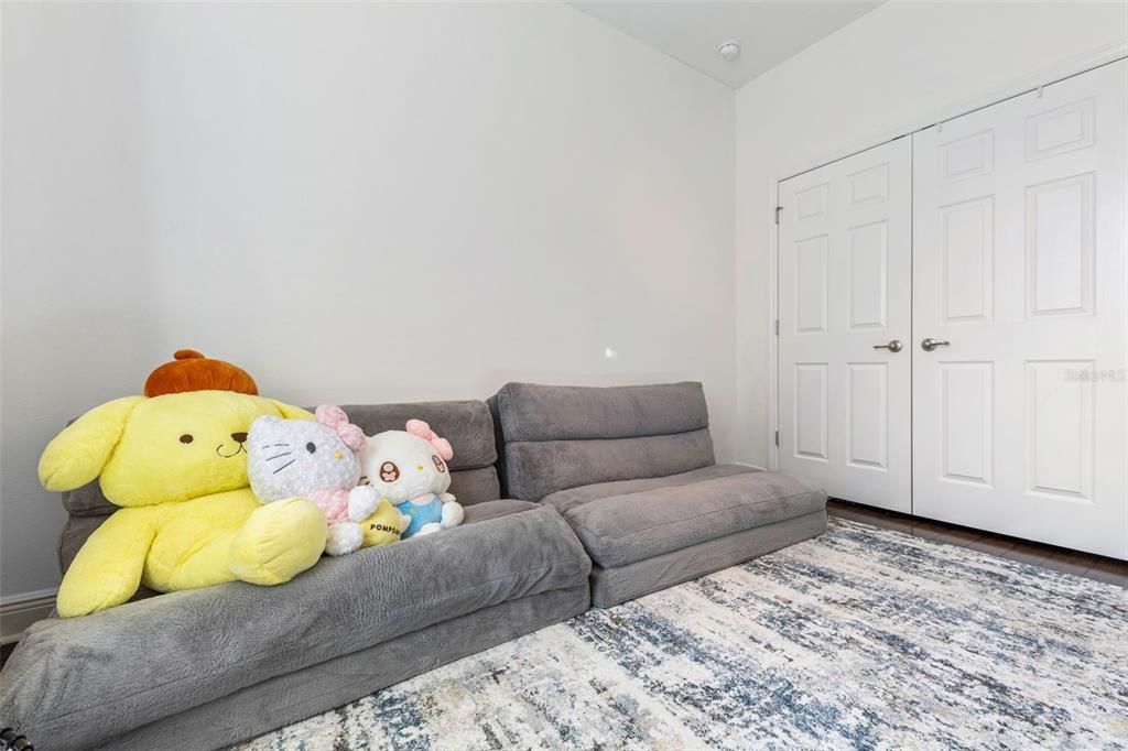 Active With Contract: $749,000 (5 beds, 4 baths, 3157 Square Feet)