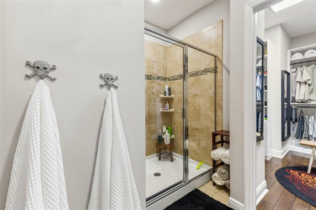 Active With Contract: $749,000 (5 beds, 4 baths, 3157 Square Feet)