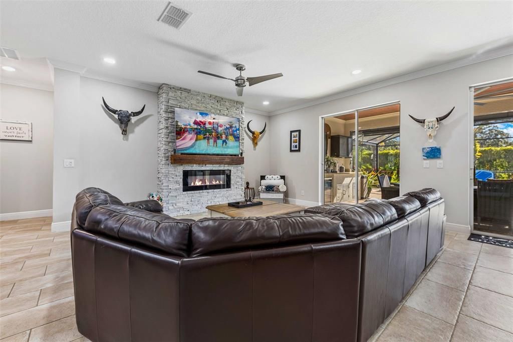 Active With Contract: $749,000 (5 beds, 4 baths, 3157 Square Feet)