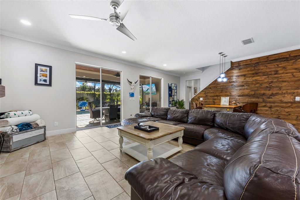 Active With Contract: $749,000 (5 beds, 4 baths, 3157 Square Feet)