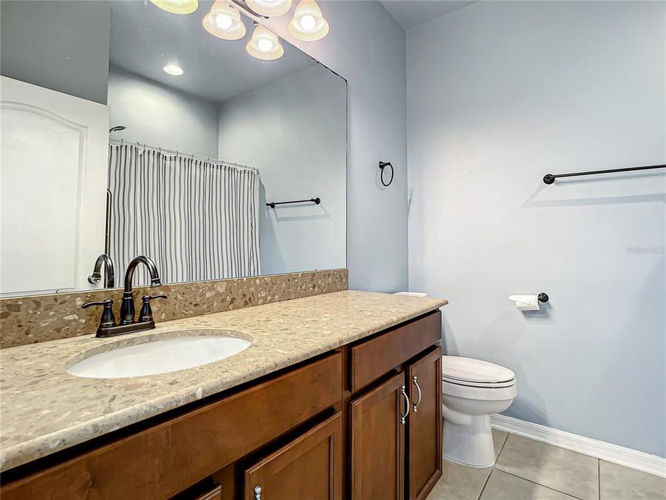 For Rent: $2,500 (3 beds, 2 baths, 1859 Square Feet)