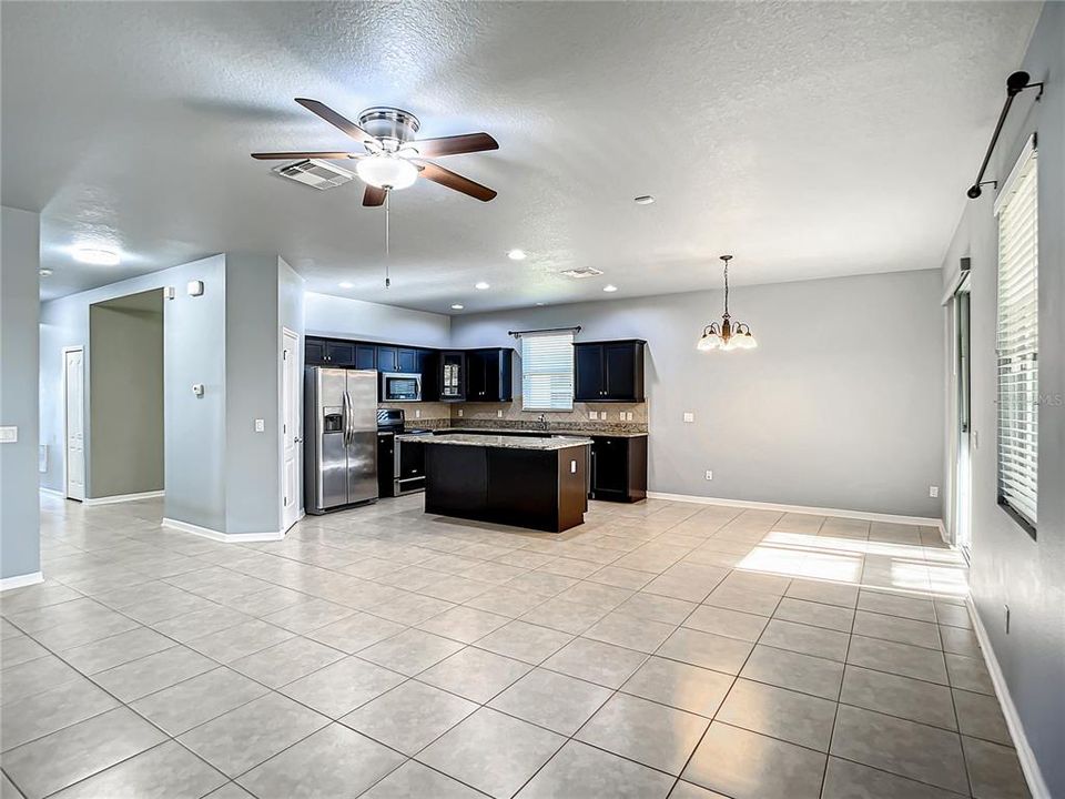 For Rent: $2,500 (3 beds, 2 baths, 1859 Square Feet)