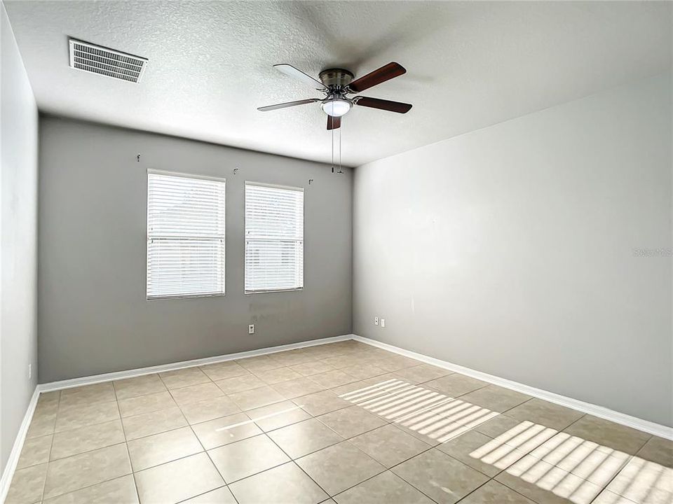 For Rent: $2,500 (3 beds, 2 baths, 1859 Square Feet)
