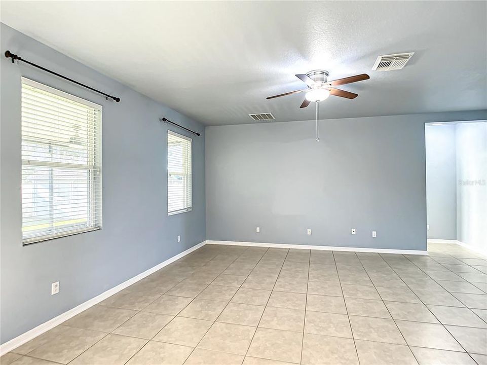 For Rent: $2,500 (3 beds, 2 baths, 1859 Square Feet)
