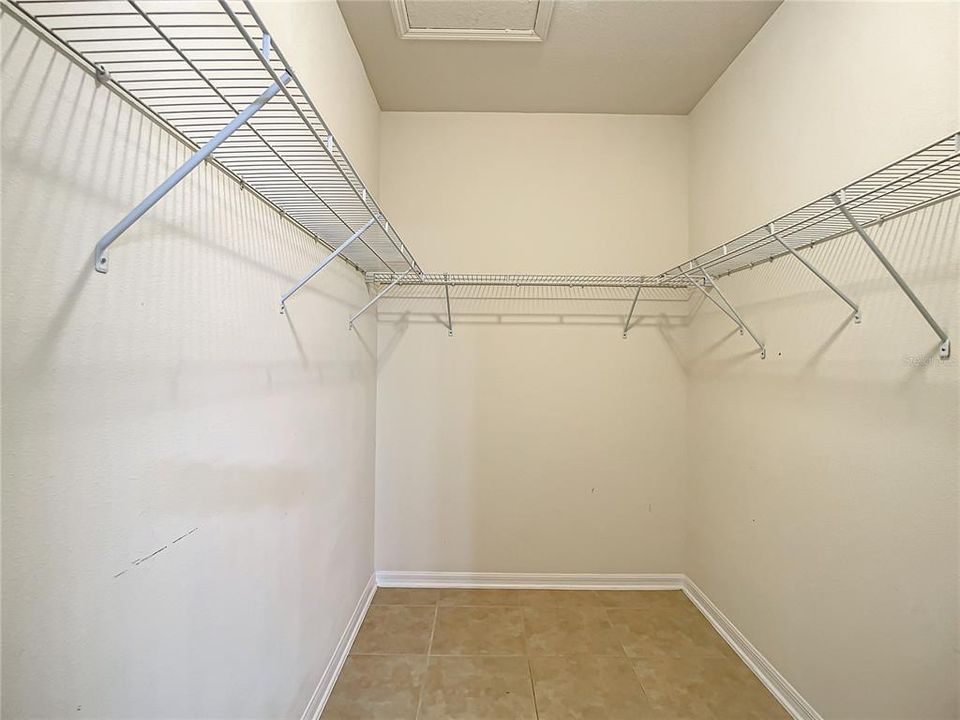 For Rent: $2,500 (3 beds, 2 baths, 1859 Square Feet)