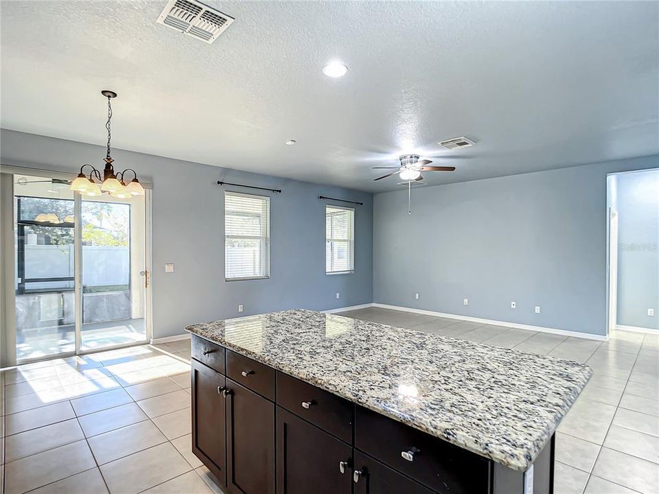 For Rent: $2,500 (3 beds, 2 baths, 1859 Square Feet)