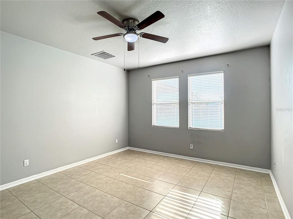 For Rent: $2,500 (3 beds, 2 baths, 1859 Square Feet)