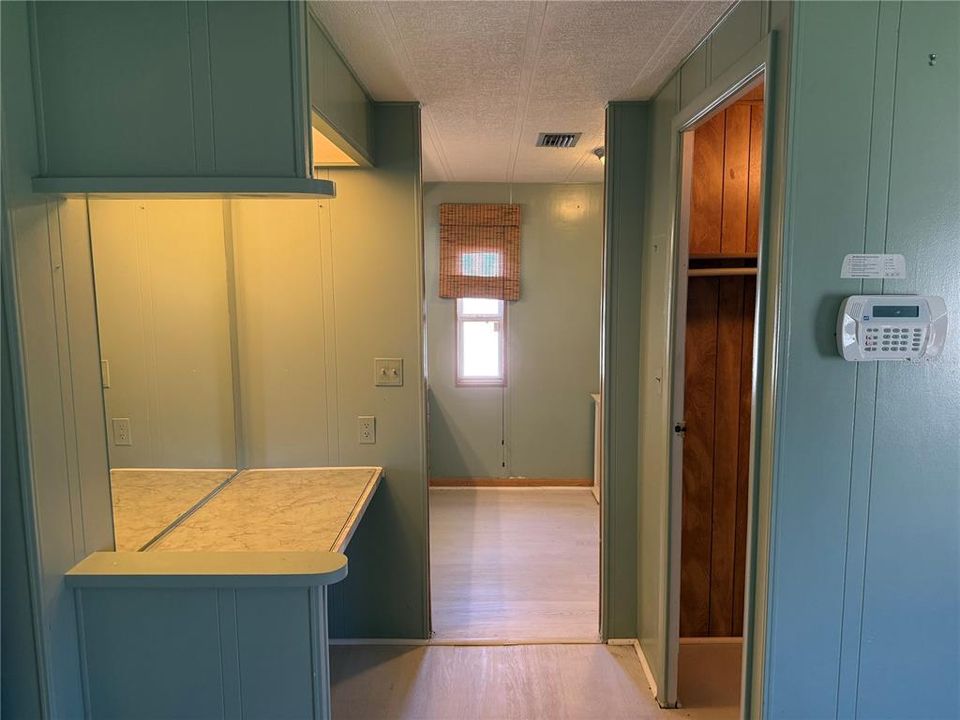 For Sale: $26,000 (2 beds, 2 baths, 1587 Square Feet)