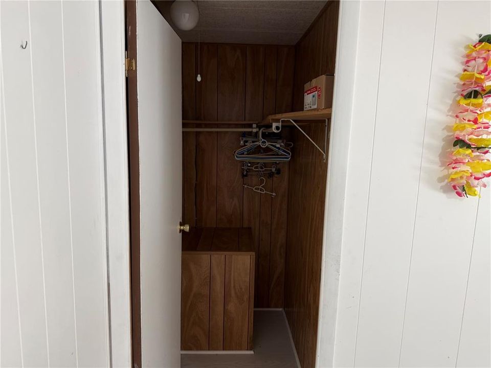 For Sale: $26,000 (2 beds, 2 baths, 1587 Square Feet)