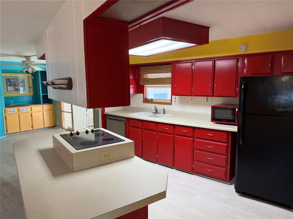 For Sale: $26,000 (2 beds, 2 baths, 1587 Square Feet)